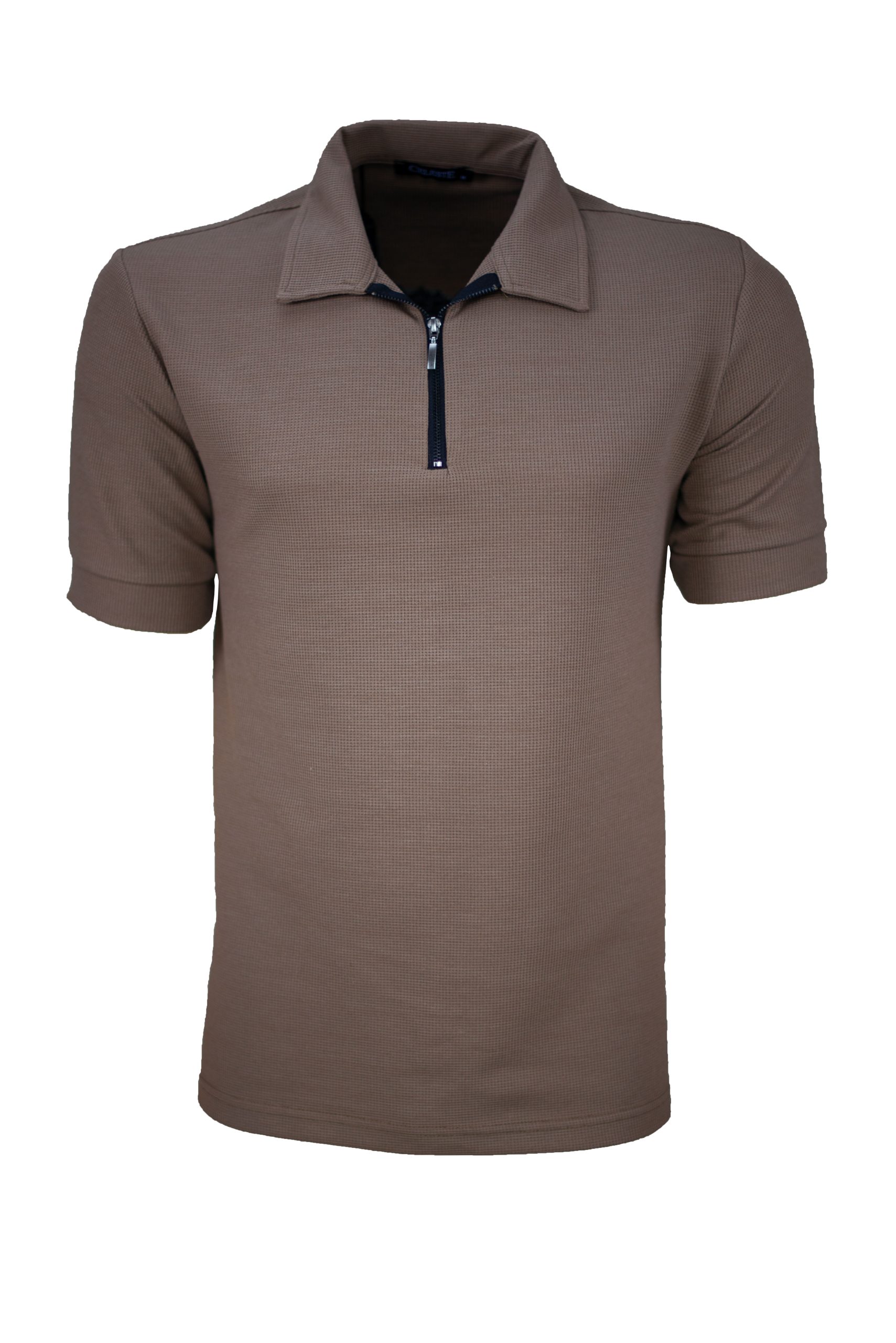 Ανδρική κοντομάνικη μπλούζα polo με ανάγλυφη ύφανση και κλείσιμο με φερμουάρ.